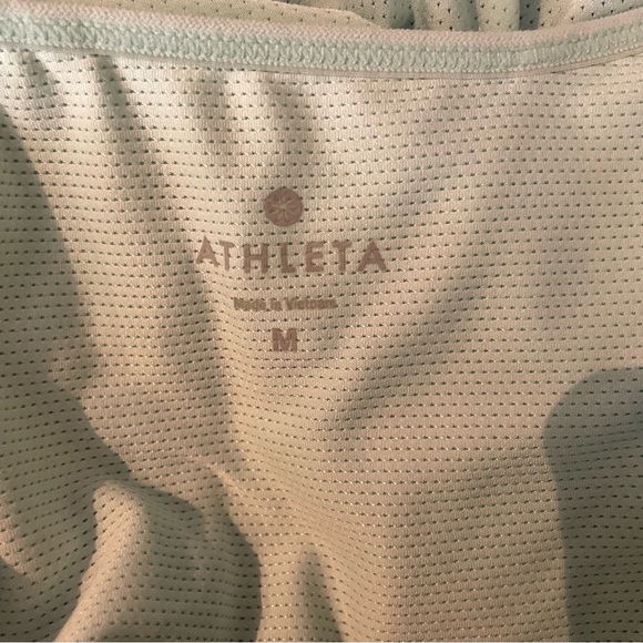 Athleta Mint Green 2 in 1 Gel Mesh Supercharged Tank Top M - Picture 6 of 10